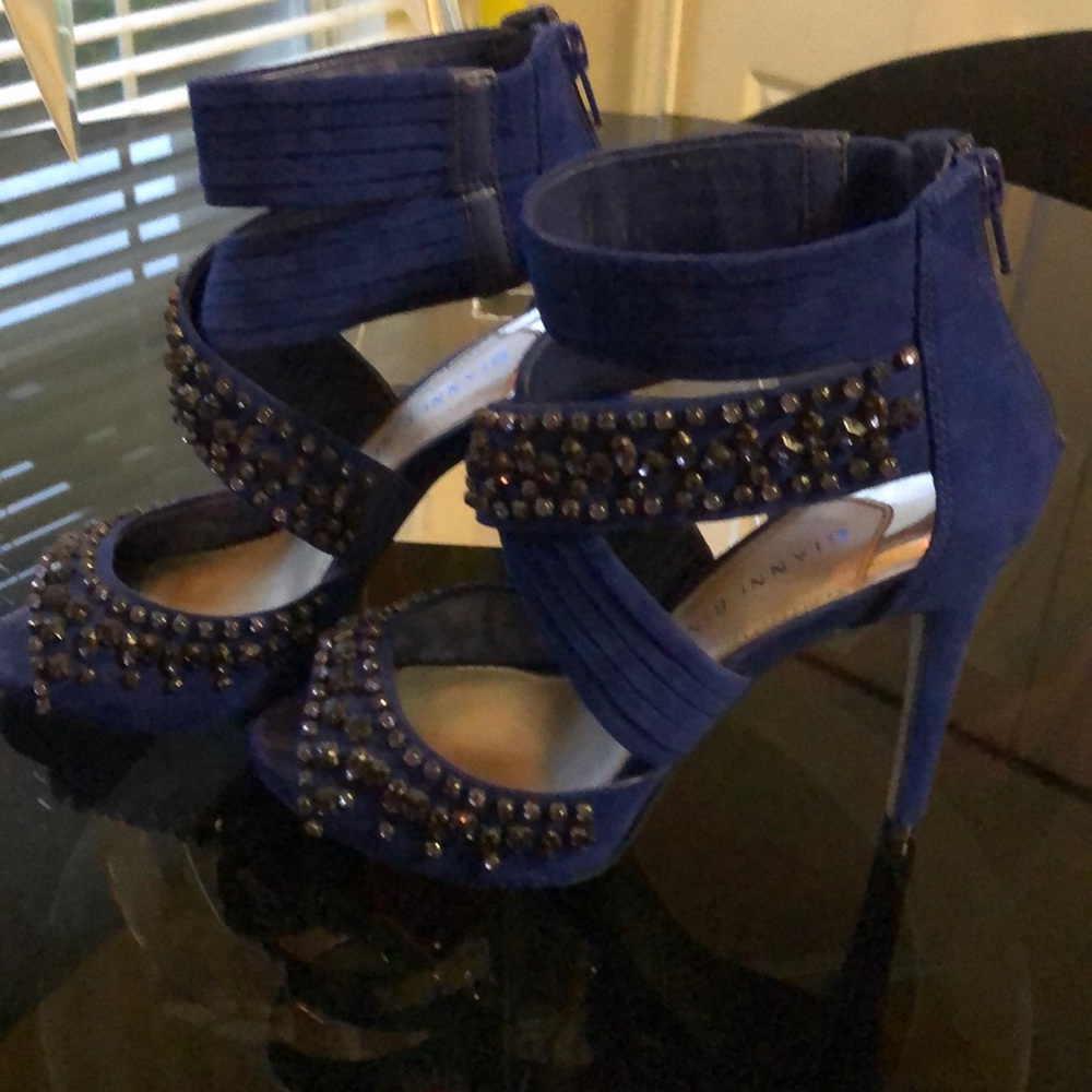Shoes - Picture 3 of 3